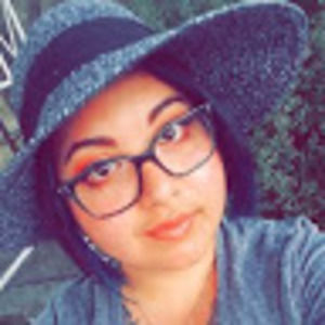 Meet your Posher, Adrienne